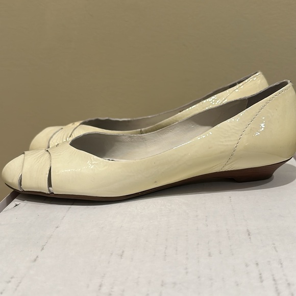 Kenneth Cole Reaction sandals - Picture 2 of 3